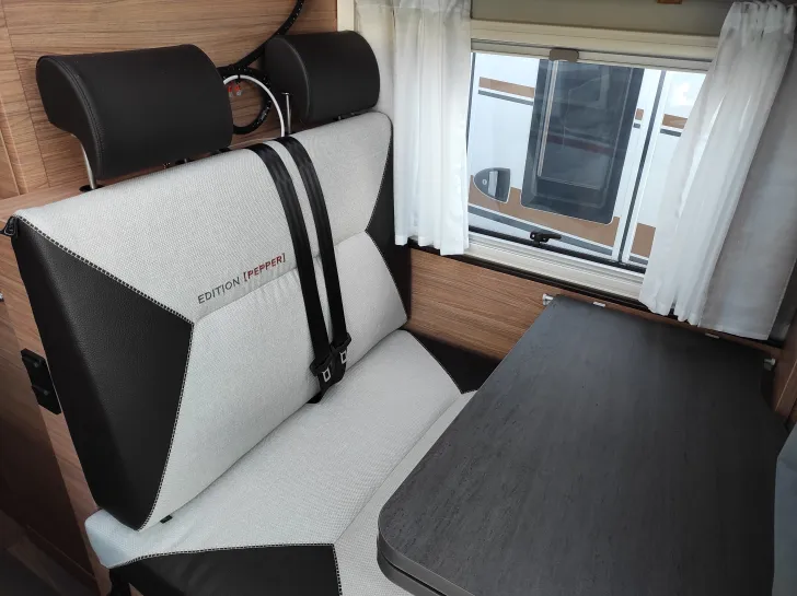 Fahrzeugbild Weinsberg CaraCompact 600 MEG EDITION [PEPPER] #9