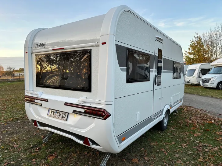 Fahrzeugbild Hobby De Luxe 460 UFe #4