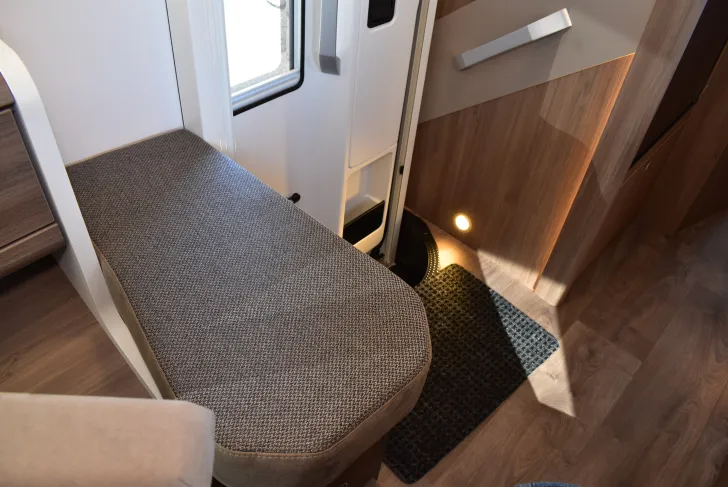 Fahrzeugbild Carado I 338 pro+ Hubbett, E-Heizung, Markise #8