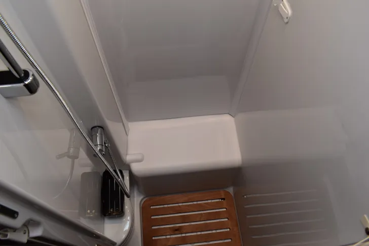 Fahrzeugbild Carado I 338 pro+ Hubbett, E-Heizung, Markise #26