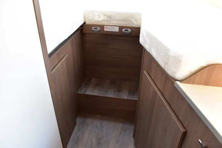 Fahrzeugbild Carado I 338 pro+ Hubbett, E-Heizung, Markise #15