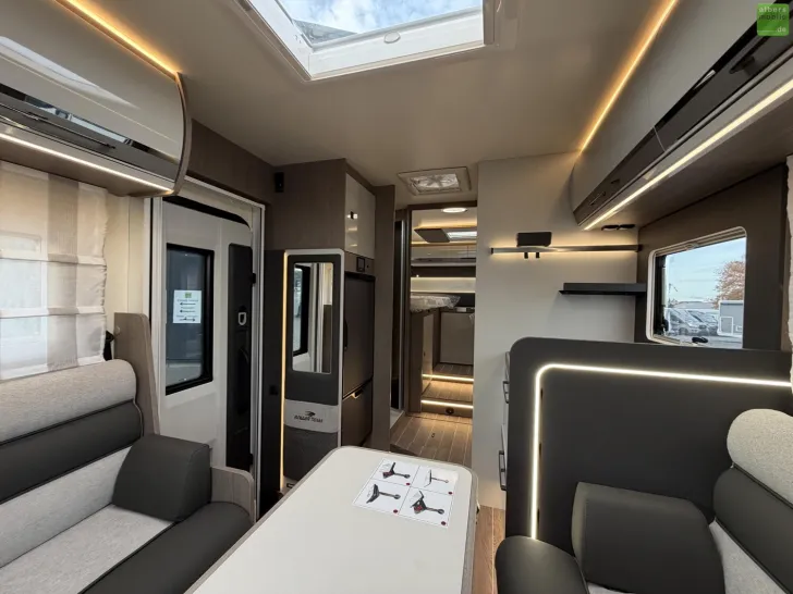 Fahrzeugbild Roller Team Zefiro 287 P 2xLithium Heavy 400W Solar 2026 #10