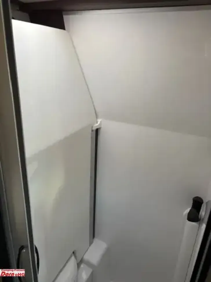 Fahrzeugbild Bürstner B66 600 C B 66 C 600 Voll ausgestattet #7