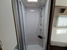 Fahrzeugbild Carado T457 Pro+ (Autom. Navi Markise Hubbett) #13