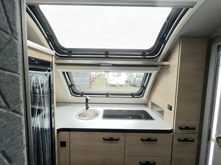 Fahrzeugbild Weinsberg CaraOne 390 PUH #9