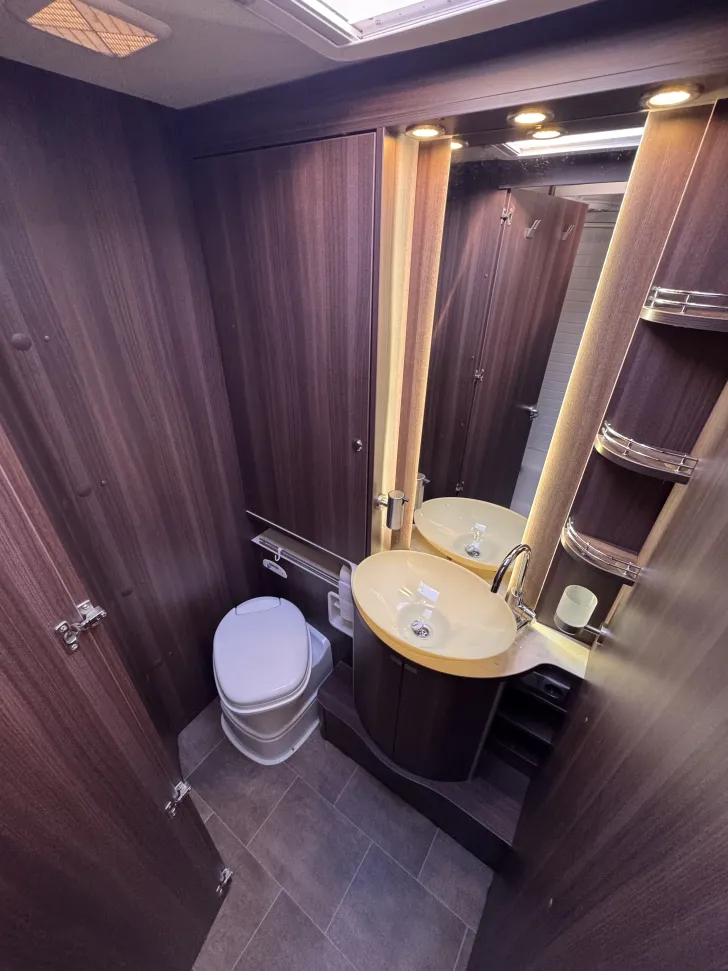 Fahrzeugbild Bürstner Nexxo T 728 G #29