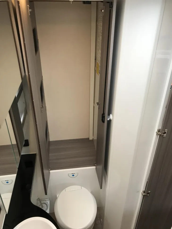 Fahrzeugbild Hobby Optima OnTour T70 E 1. Hand; AHK;FH; LTE; Duo CS #24