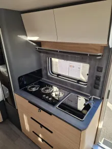 Fahrzeugbild Hobby Maxia 495 UL - Stauraumklimaanlage #5