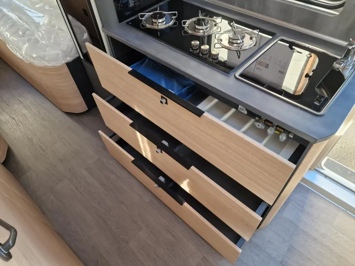 Fahrzeugbild Hobby Maxia 495 UL - Stauraumklimaanlage #8