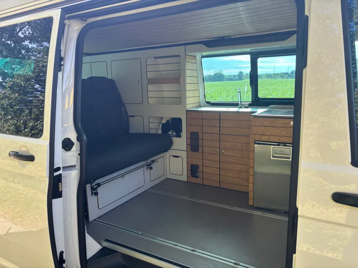 Fahrzeugbild VW California T6.1 VANING-Ausbau + Solar #10