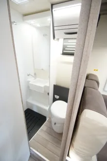 Fahrzeugbild Forster T 699 EB Travel Line - Winter Paket #12