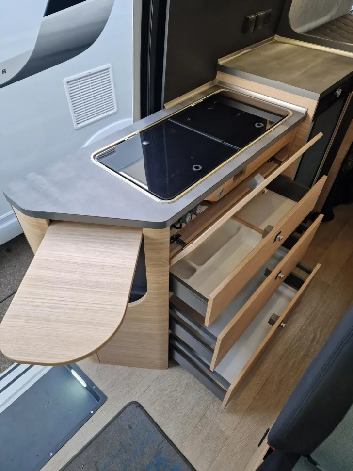 Fahrzeugbild Hobby Maxia Van 680 ET - AHK, Markise #7