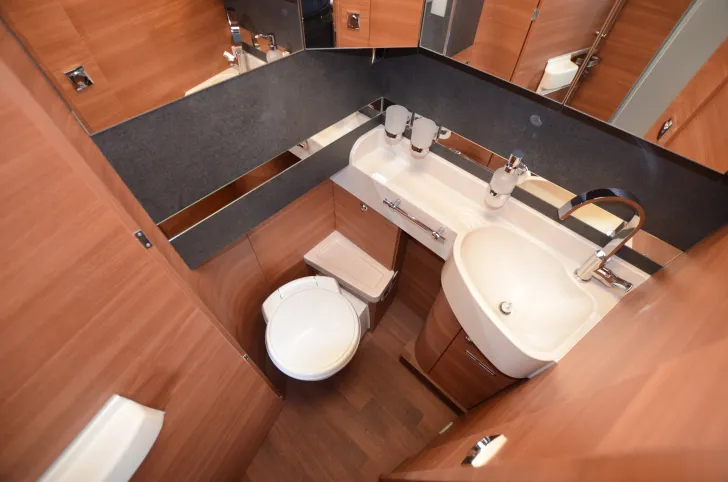 Fahrzeugbild Carthago chic c-line I 5.0 QB Mega-Rabatt!!! #11