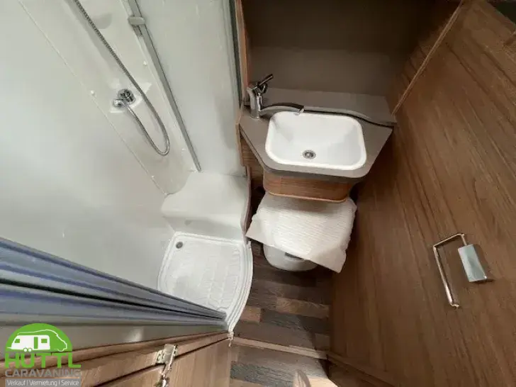 Fahrzeugbild Weinsberg CaraCompact 600 MEG EDITION [PEPPER] Mietwagen verfügbar Nov´26 #6