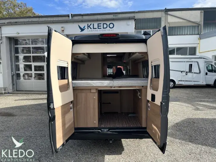 Fahrzeugbild Malibu first class - two rooms 640 LE RB #6