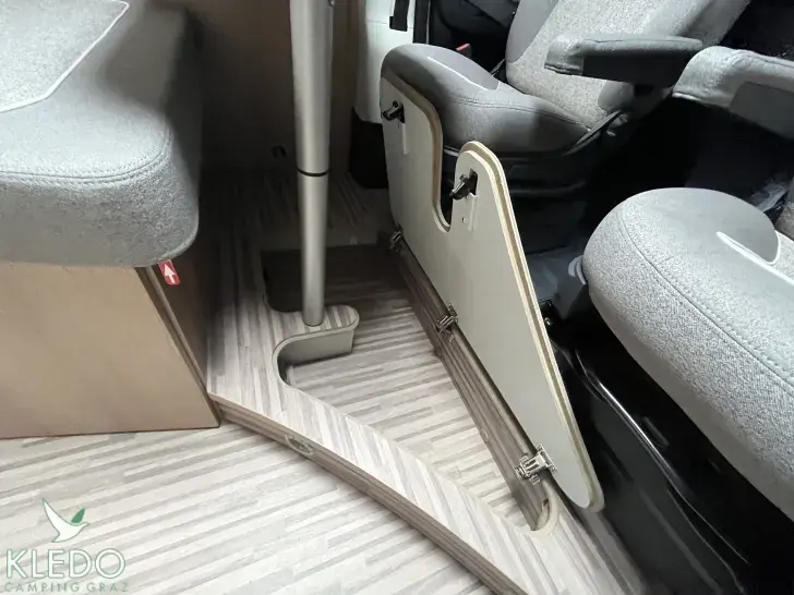 Fahrzeugbild Malibu first class - two rooms 640 LE RB #12