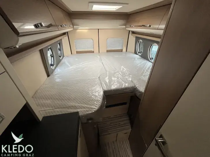 Fahrzeugbild Malibu first class - two rooms 640 LE RB #24