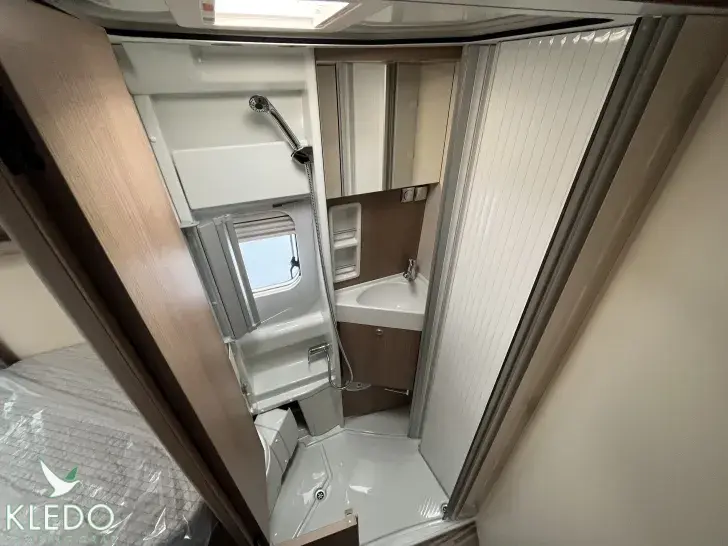 Fahrzeugbild Malibu first class - two rooms 640 LE RB #22