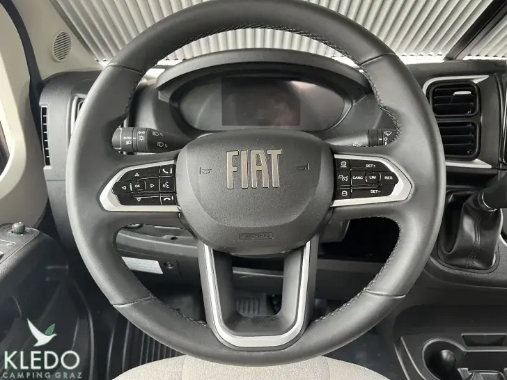 Fahrzeugbild Malibu first class - two rooms 640 LE RB #30