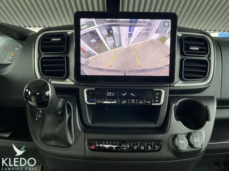 Fahrzeugbild Malibu first class - two rooms 640 LE RB #32