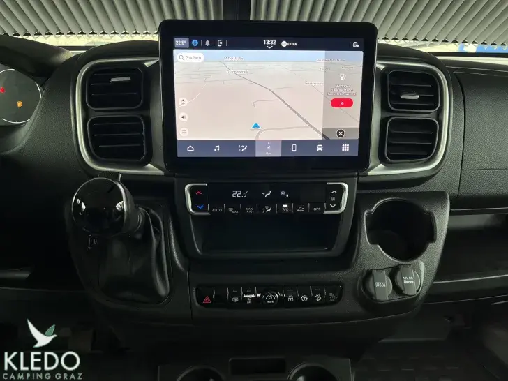 Fahrzeugbild Malibu first class - two rooms 640 LE RB #33