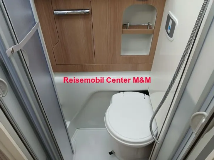 Fahrzeugbild Malibu Van compact 540 DB Fiat Markise Navi Fahrradträg #11