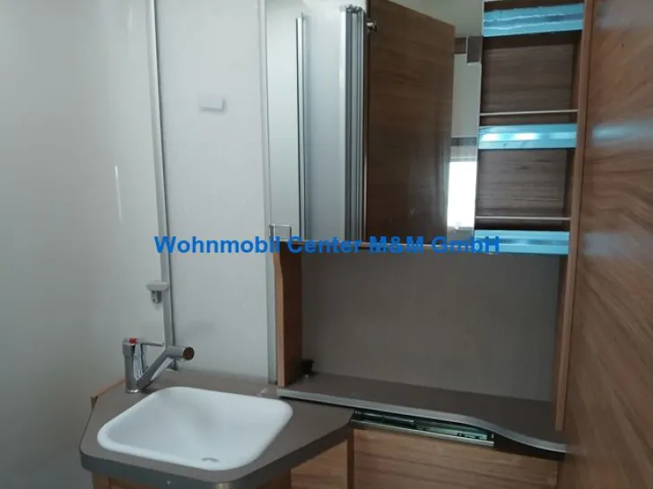 Fahrzeugbild Weinsberg CaraHome 550 MG Modell 2025 Markise Styling LiFe #5
