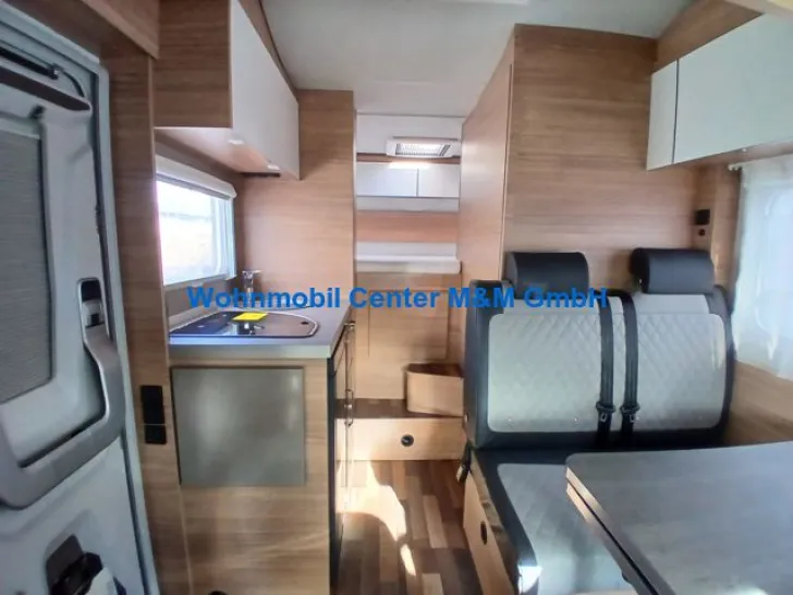 Fahrzeugbild Weinsberg CaraHome 550 MG Modell 2025 Markise Styling LiFe #7