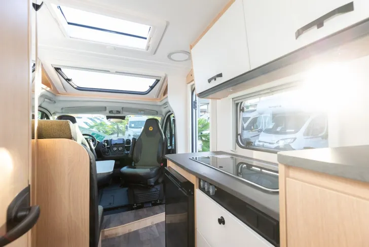 Fahrzeugbild Sunlight Adventure V 66 *Junger Gebrauchter* #15