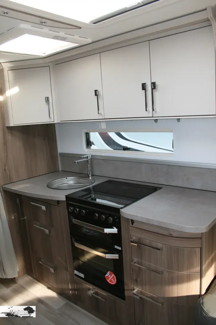 Fahrzeugbild Kabe Royal 740 TDL E5 #9