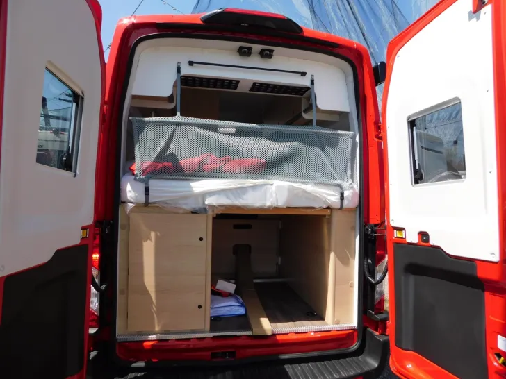 Fahrzeugbild Sunlight Cliff 4x4 590 75-Jahre-Edition #7