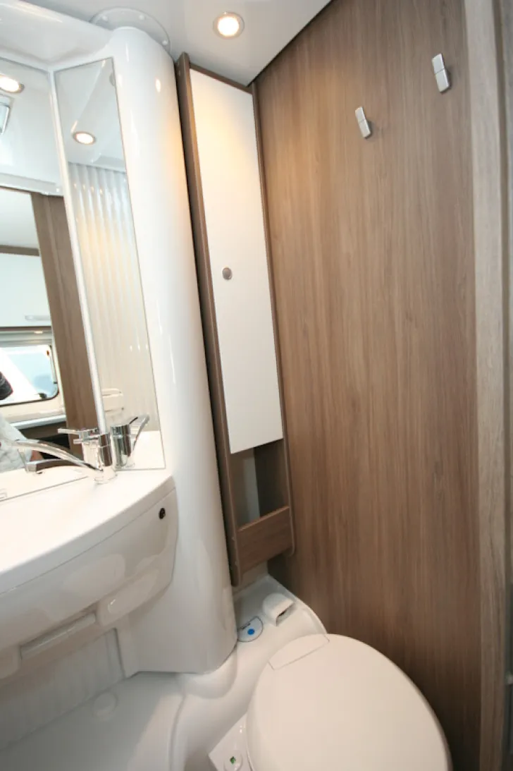 Fahrzeugbild Carado VAN 132 #14