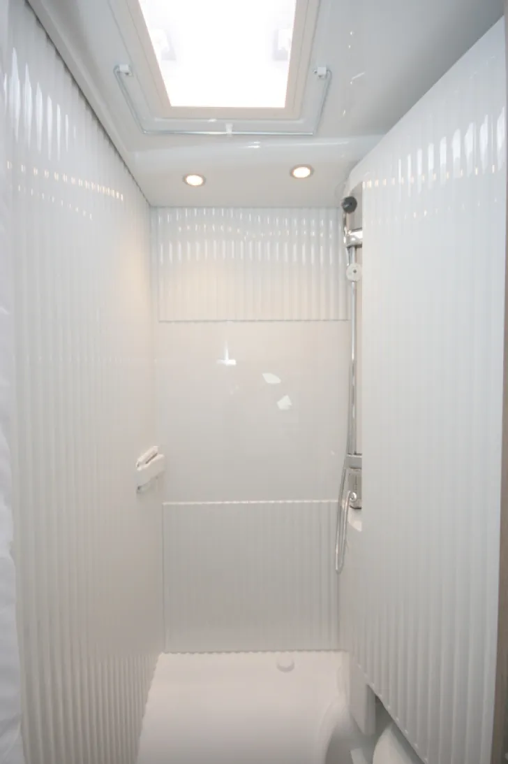 Fahrzeugbild Carado VAN 132 #16