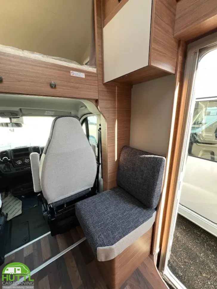 Fahrzeugbild Weinsberg CaraHome 650 MEG Verfügbar 11/26 #10