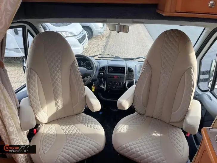 Fahrzeugbild Rapido Randonneur 741 F #36