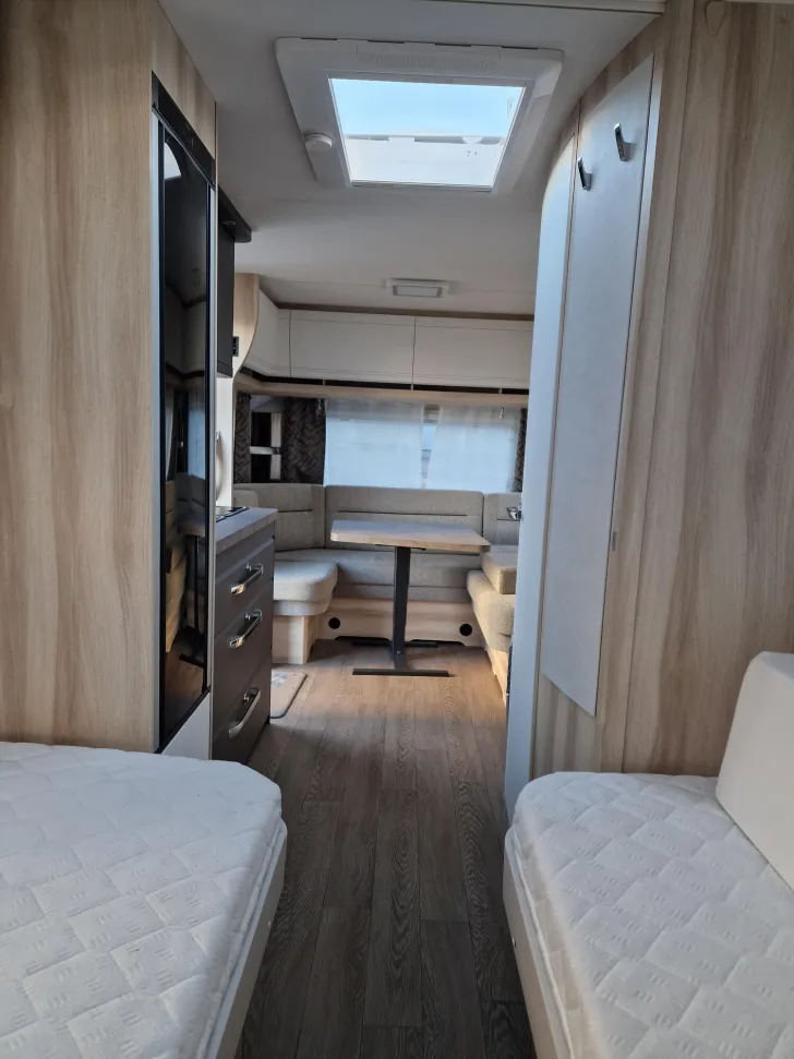 Fahrzeugbild Hobby De Luxe 495 UL - stark reduziert #11