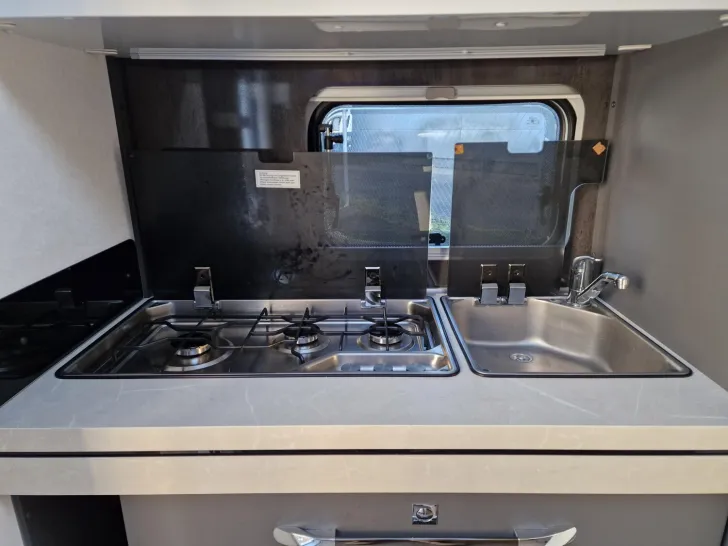 Fahrzeugbild Hobby Excellent 460 SL - stark reduziert #6