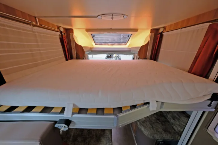 Fahrzeugbild Challenger Graphite 290 M14 / Hubbett / Solar / Klima #11