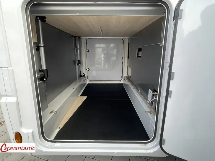 Fahrzeugbild Rapido TEILINTEGRIERTE 696 F - 65 ANS #3