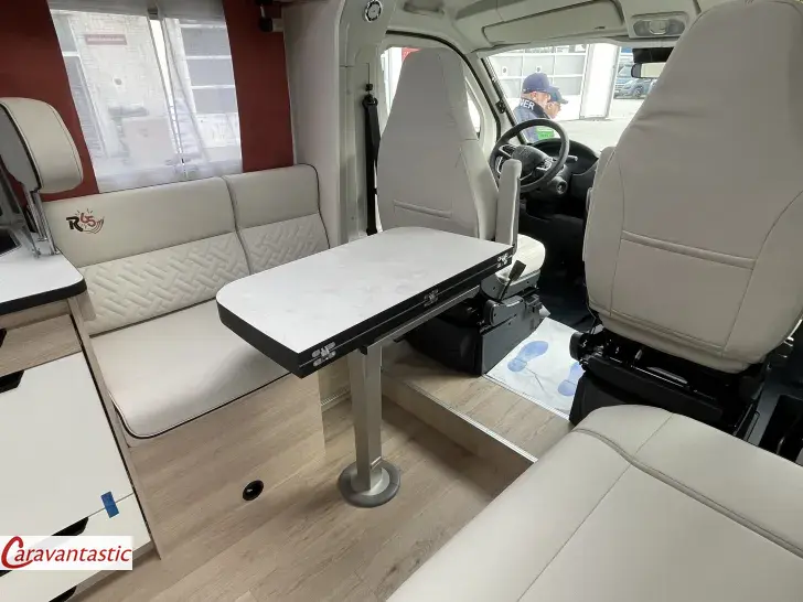 Fahrzeugbild Rapido TEILINTEGRIERTE 696 F - 65 ANS #4