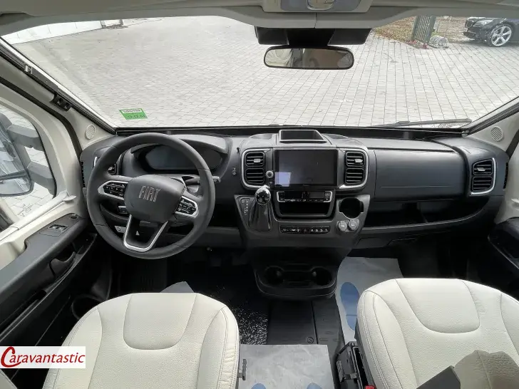 Fahrzeugbild Rapido TEILINTEGRIERTE 696 F - 65 ANS #5