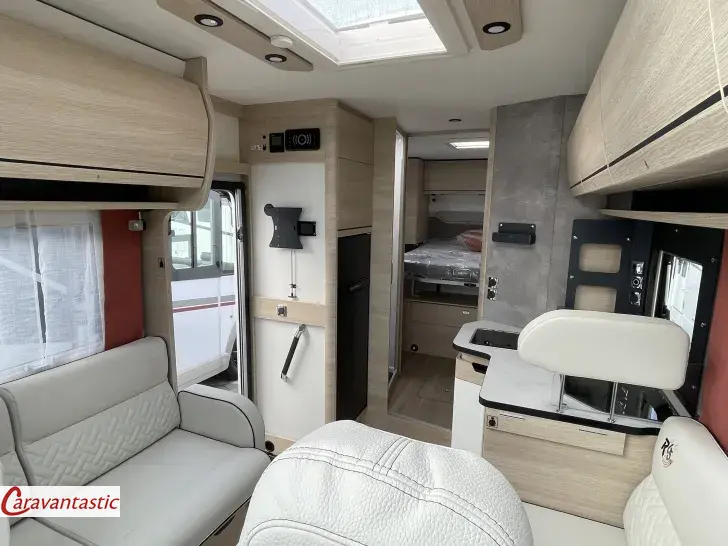 Fahrzeugbild Rapido TEILINTEGRIERTE 696 F - 65 ANS #7