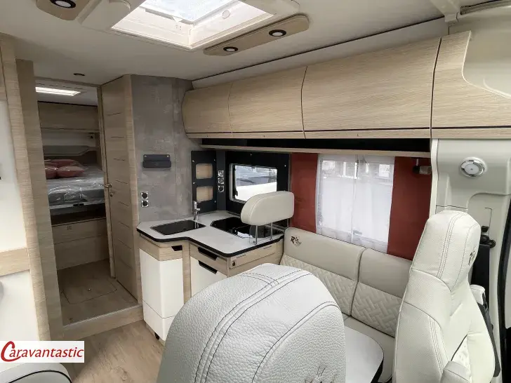 Fahrzeugbild Rapido TEILINTEGRIERTE 696 F - 65 ANS #8