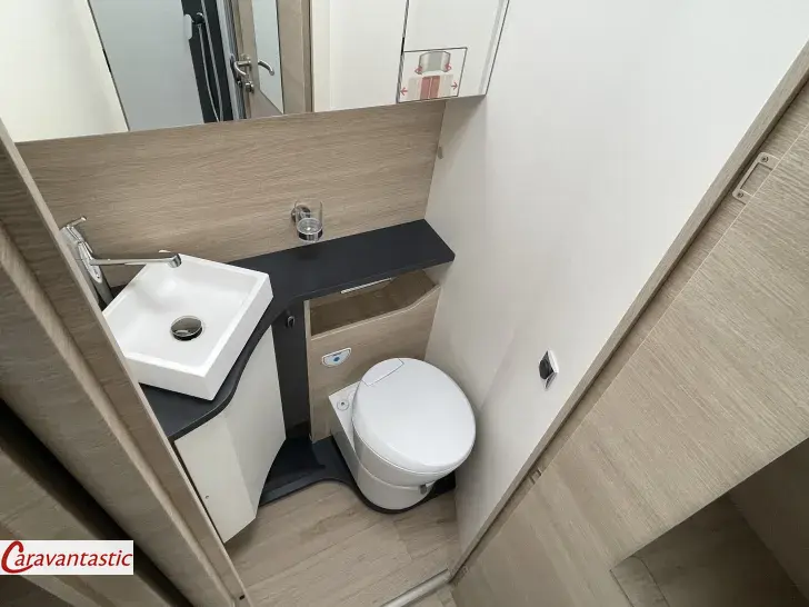 Fahrzeugbild Rapido TEILINTEGRIERTE 696 F - 65 ANS #16