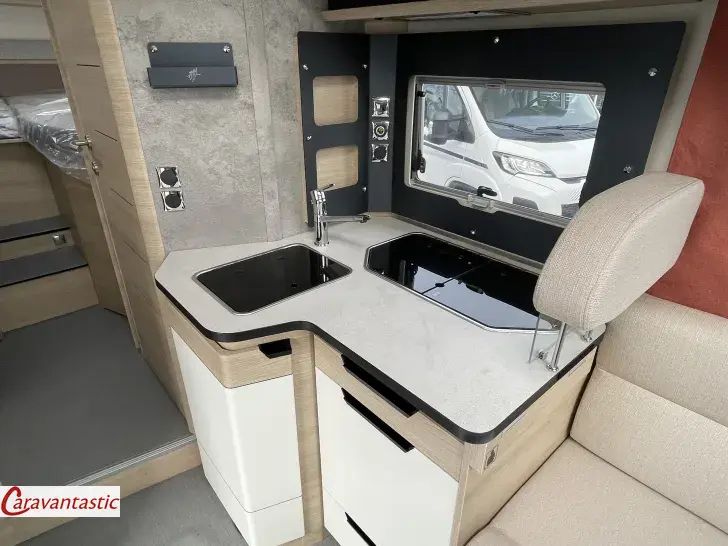 Fahrzeugbild Rapido TEILINTEGRIERTE 666F ALDE OPTION #9