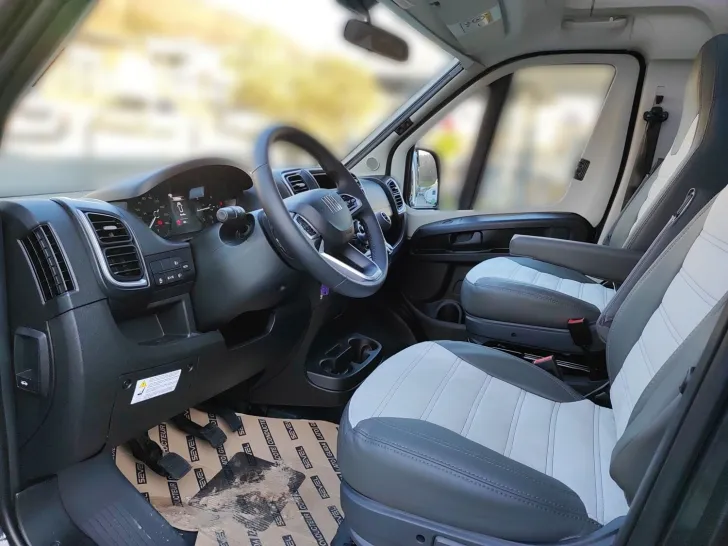 Fahrzeugbild Sunlight Adventure V 60 ICLINE !! Sie sparen 6.343,- !! #7