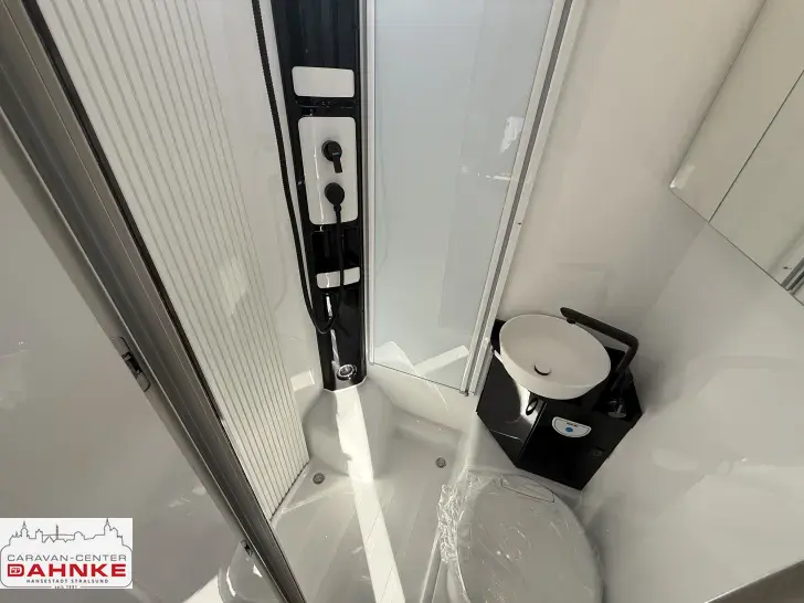 Fahrzeugbild Hobby PRESTIGE T 710 GE 180 PS Automatik #16