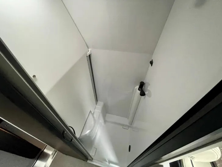 Fahrzeugbild Bürstner B66 600 C #11