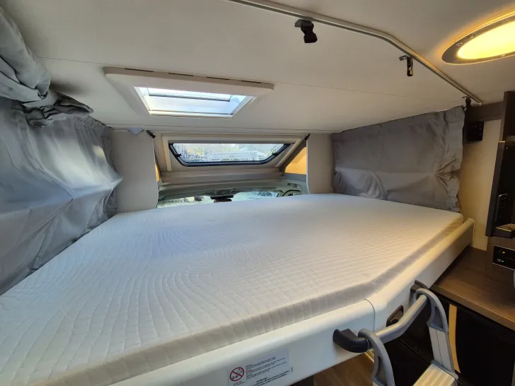 Fahrzeugbild Carado T338 pro+ *Hubbett*SAT*Bettumbau* #38