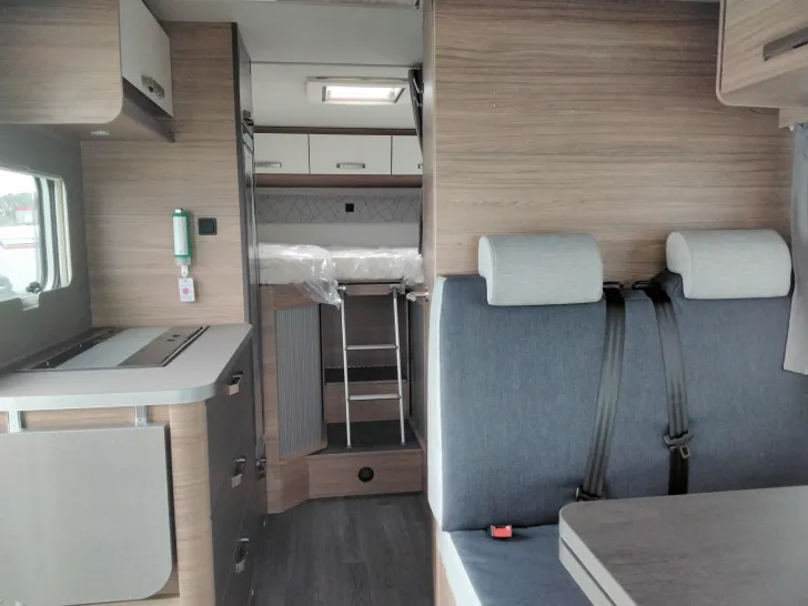 Fahrzeugbild Weinsberg CaraSuite 650 MEG Smart & Media-Paket #7